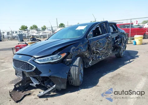 2019 Ford Fusion Sport z USA, uszkodzony, nr VIN 3FA6P0VP0KR179578